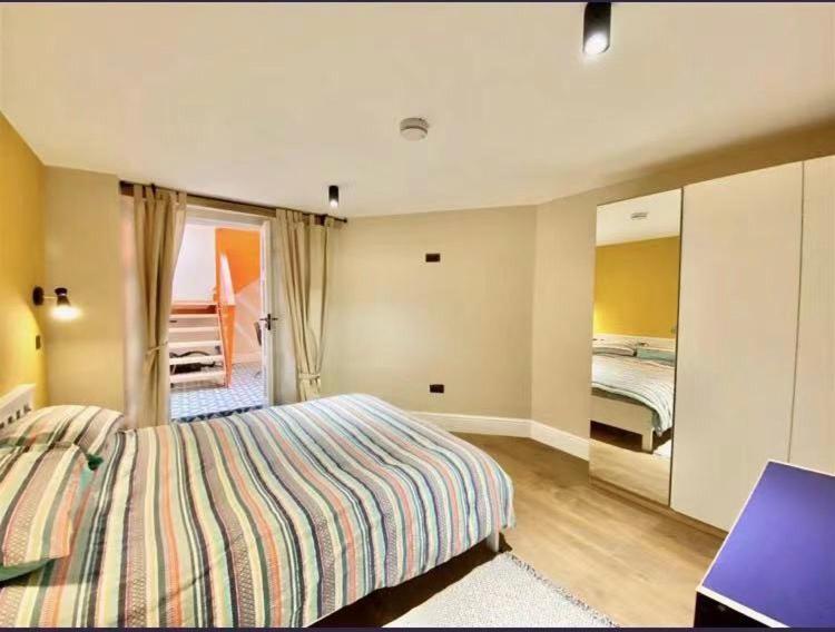 Plymouth Hoe - Stunning 2 Bedroom Lower Ground Floor Apartment Exterior foto